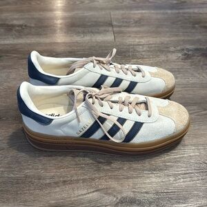 Adidas Men’s Gazelle Bold Platform Sneakers Cream Blue Suede Size 10